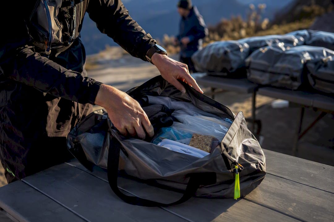 50K+ Ultras: Drop Bag Packing by Aid Station Role - STRYQ