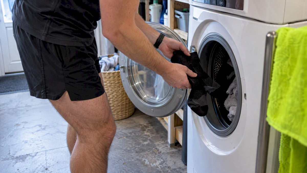 Wash Running Socks Cold to Avoid 41% Elastane Loss - STRYQ