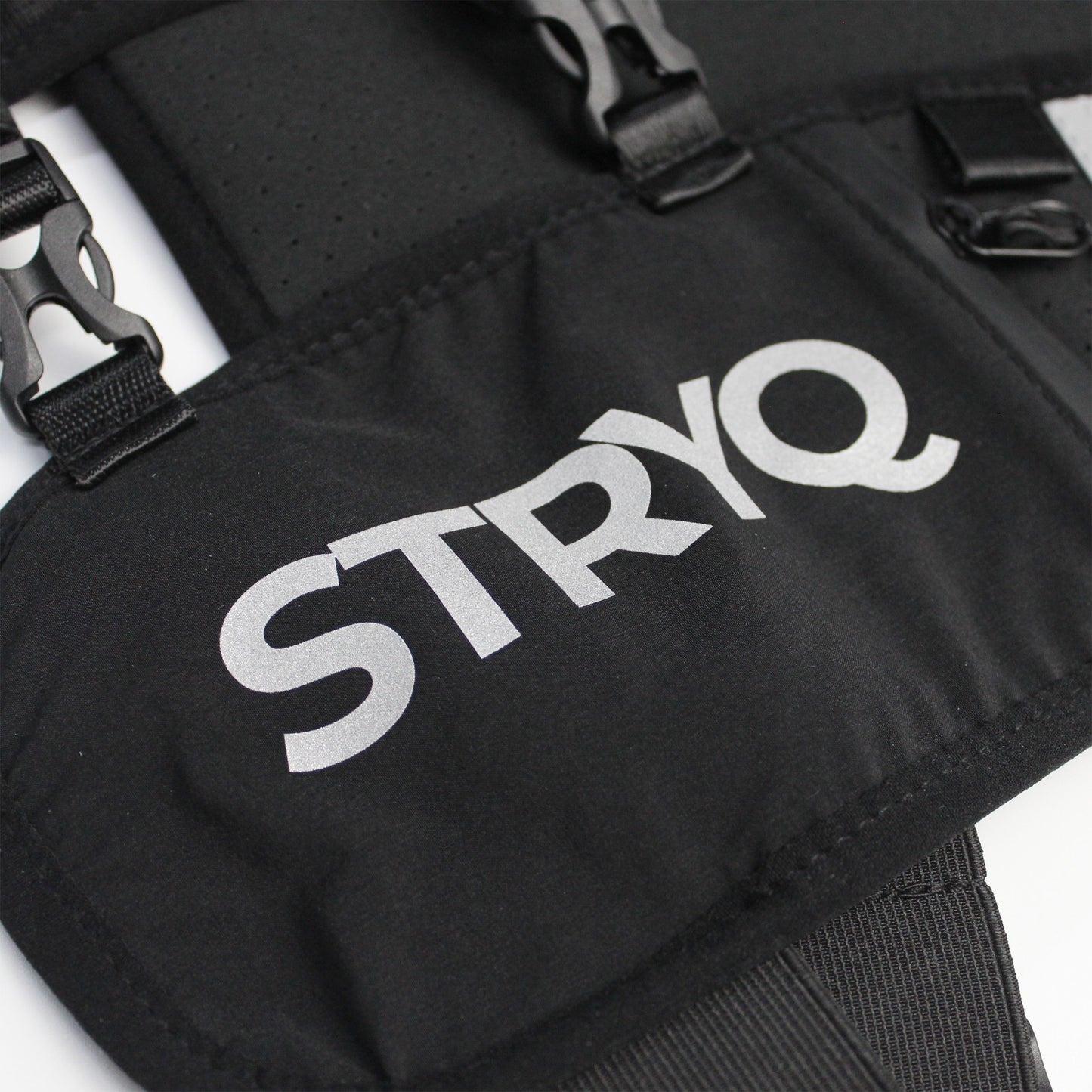 STRYQ HYDRATION RUNNING VEST