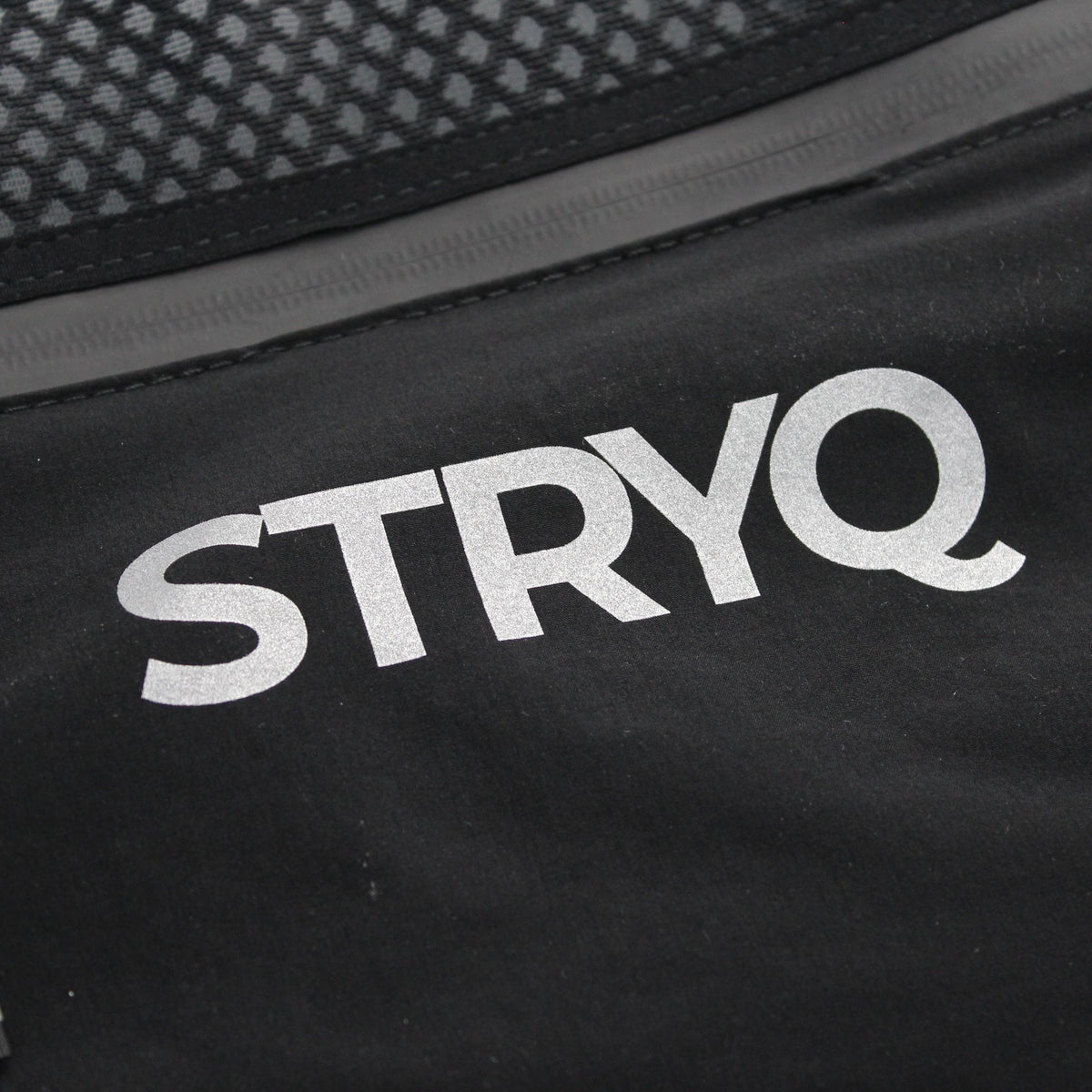 STRYQ HYDRATION RUNNING VEST