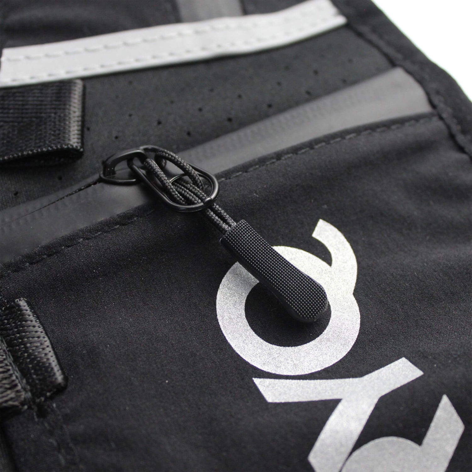 Hydration vest toggle